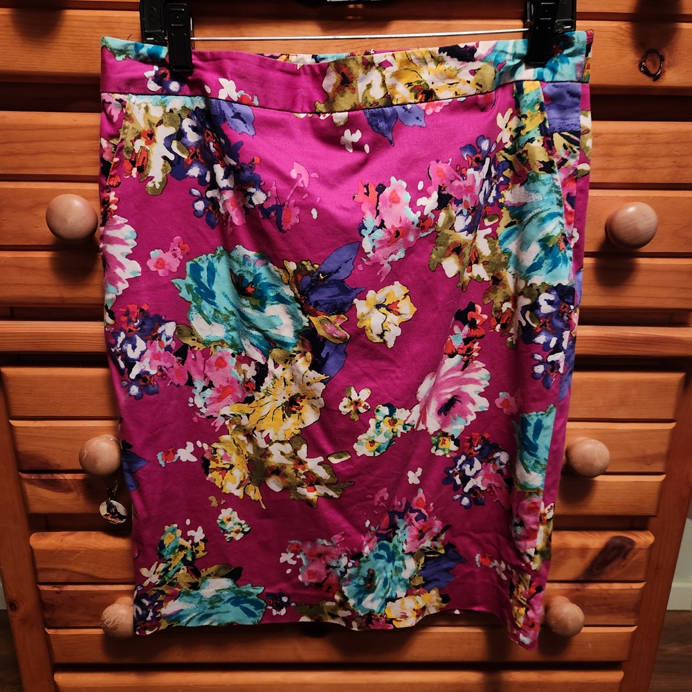 Women's Size 12 Floral And Hot Pink Pencil Skirt Knee Length Pockets